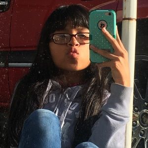 Meet your Posher, Lilly